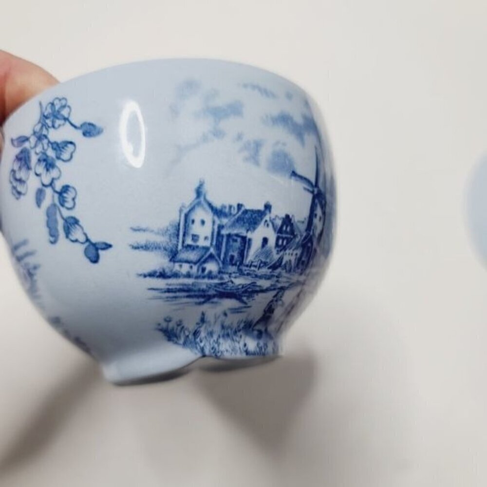 Vintage Tulip Time Johnson Bros Blue Background Windmill Teacup Saucer England - Picture 11 of 14